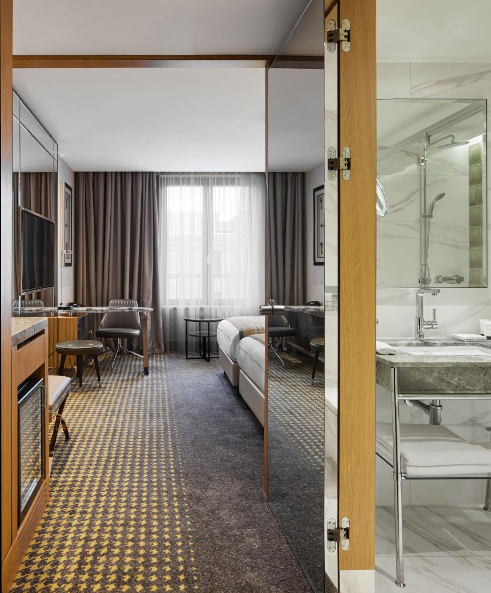 Titanic Chaussee Hotel